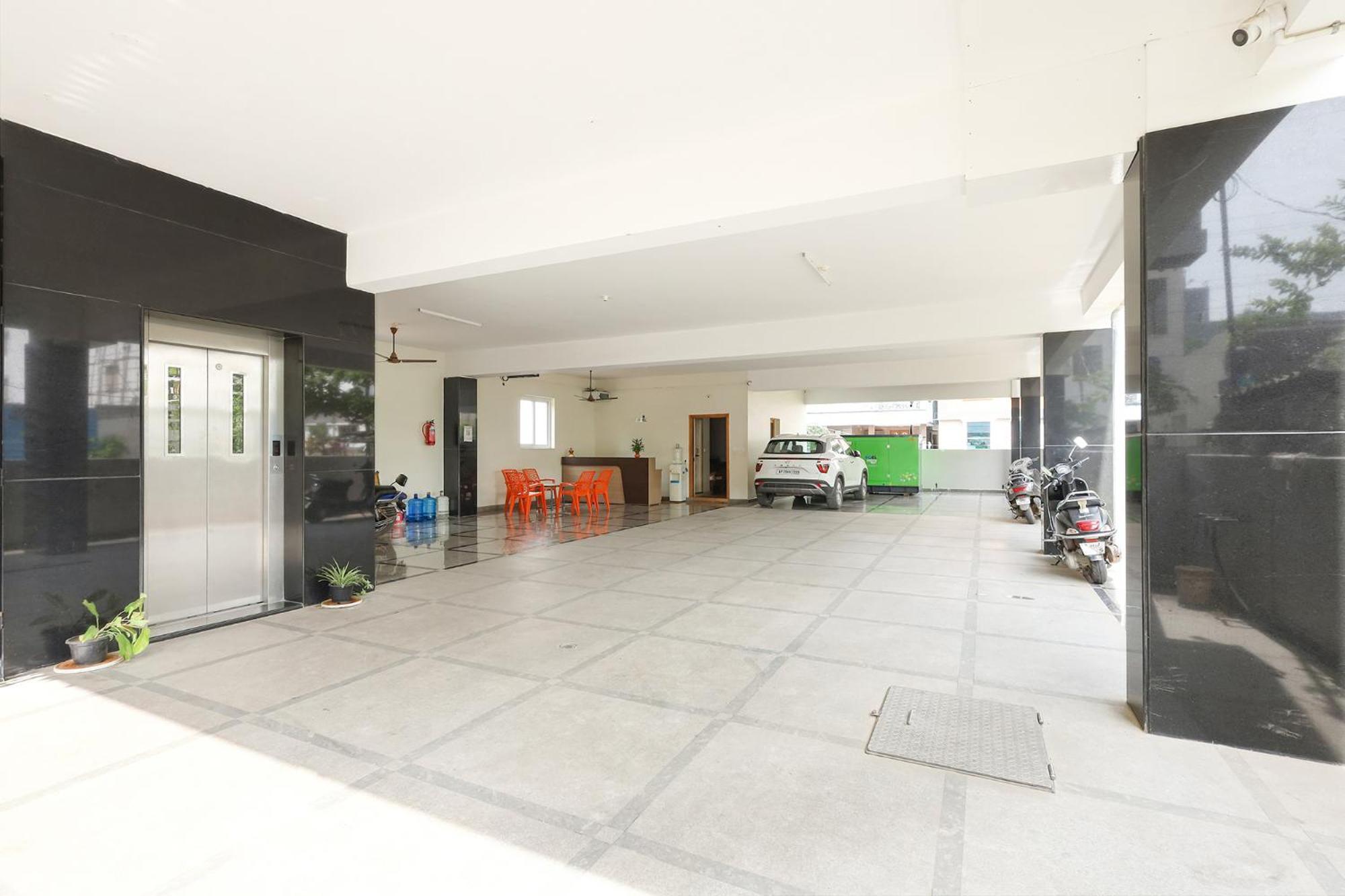 Fabhotel Karthikeya Residency - Tirupati Bus Stand - 900M Eksteriør billede